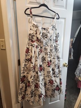 Torrid (Retro Chic) White Sundress with Red and Black Floral Print Torrid 3 = 3X
